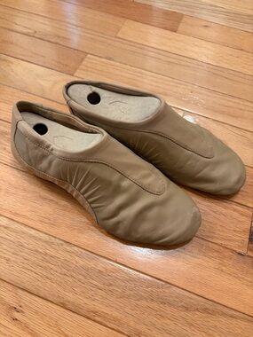 Bloch Pulse Jazz Shoes Split-Sole Slip-On Dance